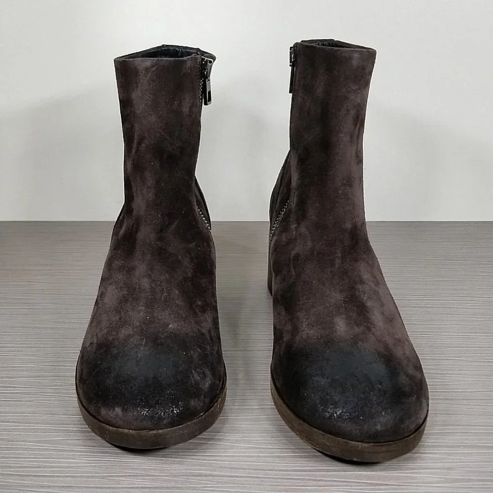Vince 'Ruth' Block Heel Bootie, Peat (Brown) Suede, Womens Size 5.5 / 35.5 - Picture 3 of 9